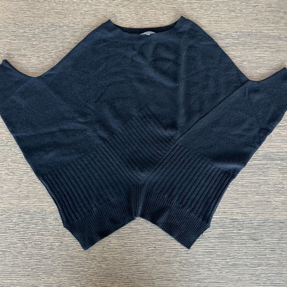 Vince Black Cashmere Sweater, Size Small